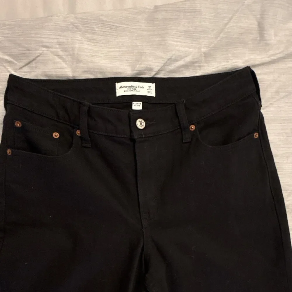 Abercrombie & Fitch Curve Love Women's 27 Black Mid Rise 90s Straight Jeans